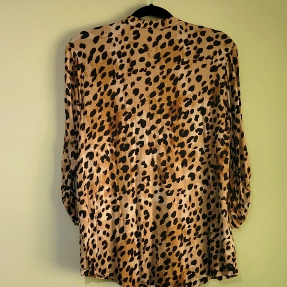 Calvin Klein Leopard Print Top Size Medium - Picture 2 of 9